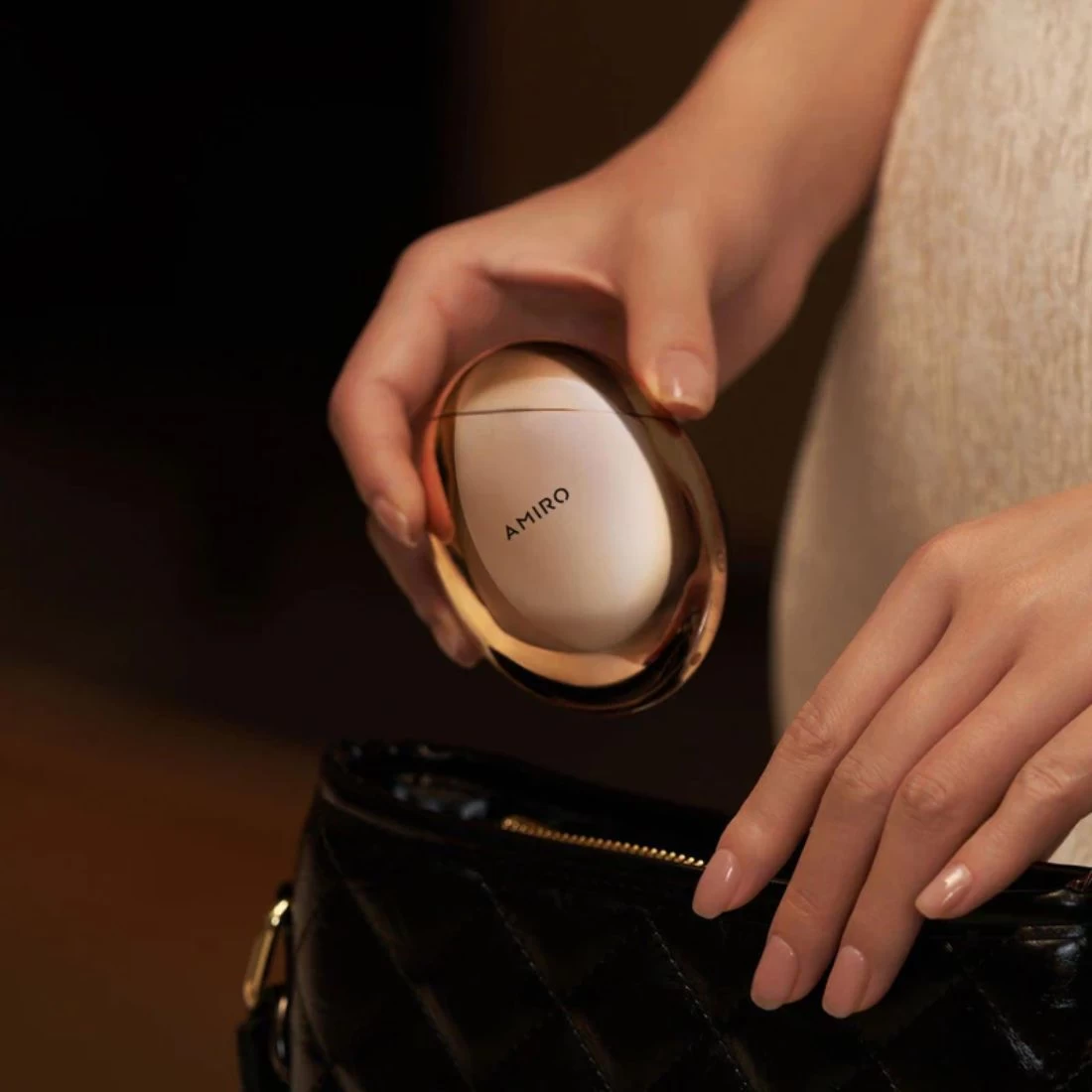 AMIRO S1 Facial RF Skin Tightening Device (Bonus: Mask X 3 And Gel X3) 5 AMIRO S1 Facial RF Skin Tightening Device (Bonus: Mask X 3 And Gel X3) - Image 3