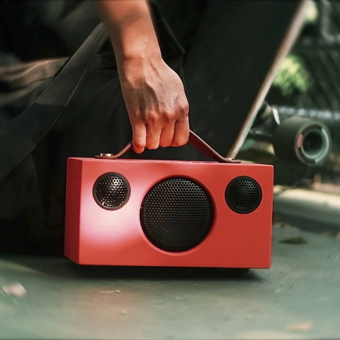 Audio Pro T3+ Portable Wireless Bluetooth Speaker - Coral Red 4 Audio Pro T3+ Portable Wireless Bluetooth Speaker - Coral Red - Image 2