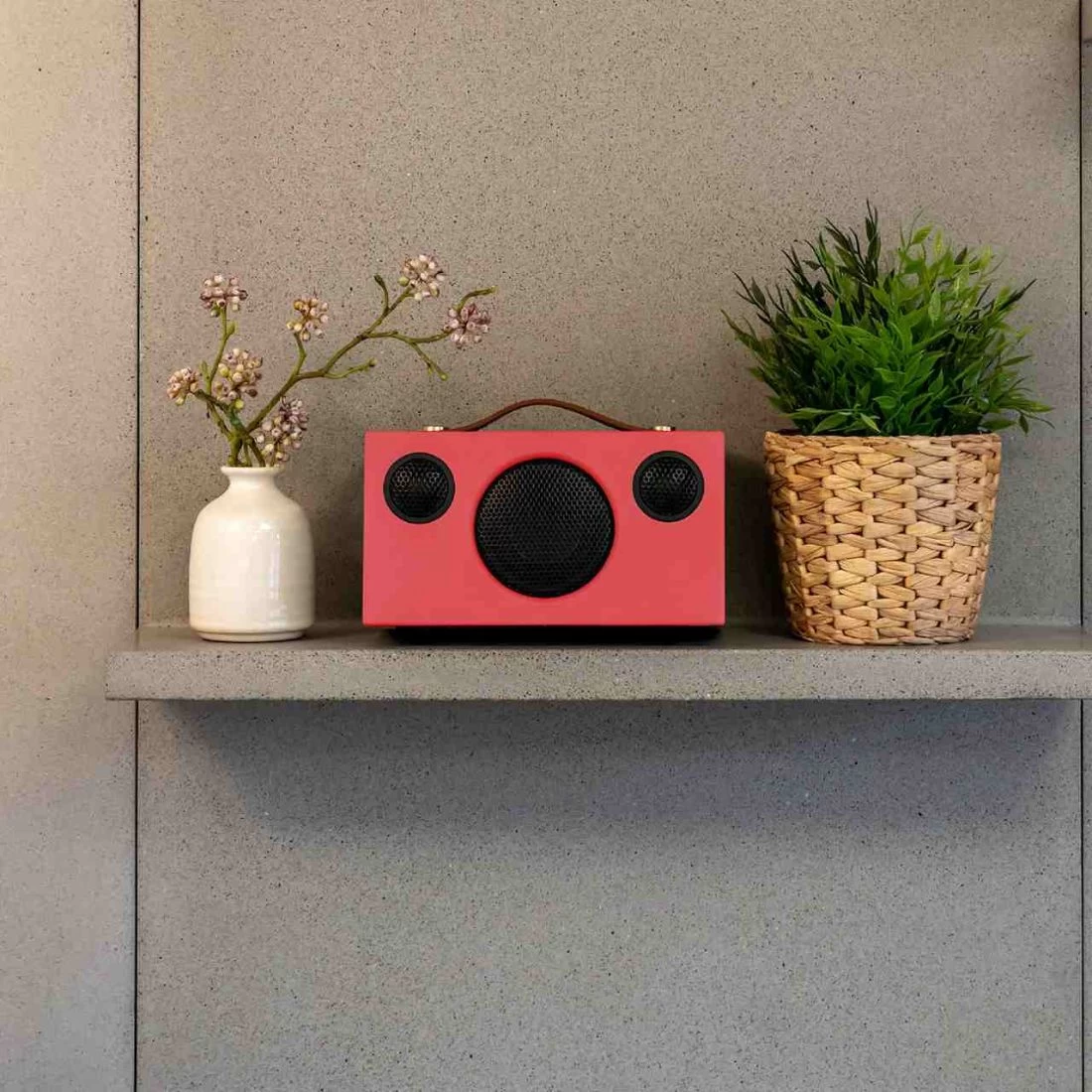 Audio Pro T3+ Portable Wireless Bluetooth Speaker - Coral Red 6 Audio Pro T3+ Portable Wireless Bluetooth Speaker - Coral Red - Image 4