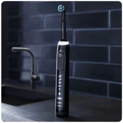 Oral B Oral-B Genius AI Electric Toothbrush With 3 Replacement Heads & Smart Travel Case - Black -3C Electronics Store oral b genius ai electric toothbrush with 3 replacement heads smart travel case black5