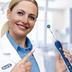 Oral B Oral-B Pro 2 2000 Electric Toothbrush - Dark Blue 9 Oral B Oral-B Pro 2 2000 Electric Toothbrush - Dark Blue -3C Electronics Store oral b pro 2 2000 electric toothbrush dark blue4